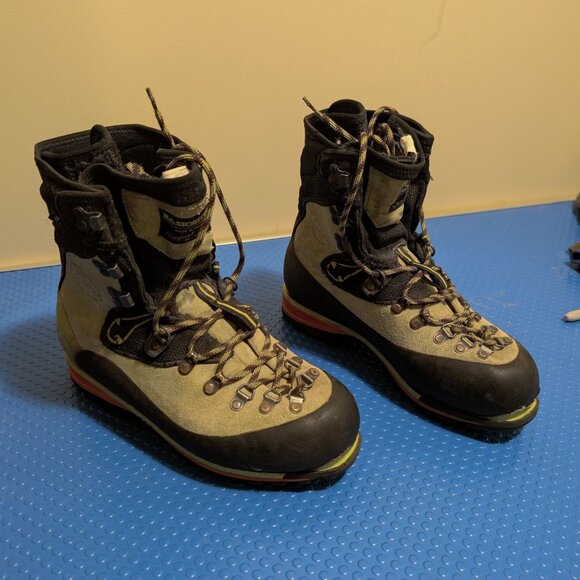 La Sportiva Nepal Trek EVO Mountaineering Boots Gore-Tex Size 41 - Picture 4 of 5